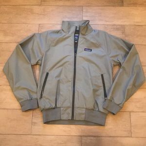 Like new Patagonia jacket in grey